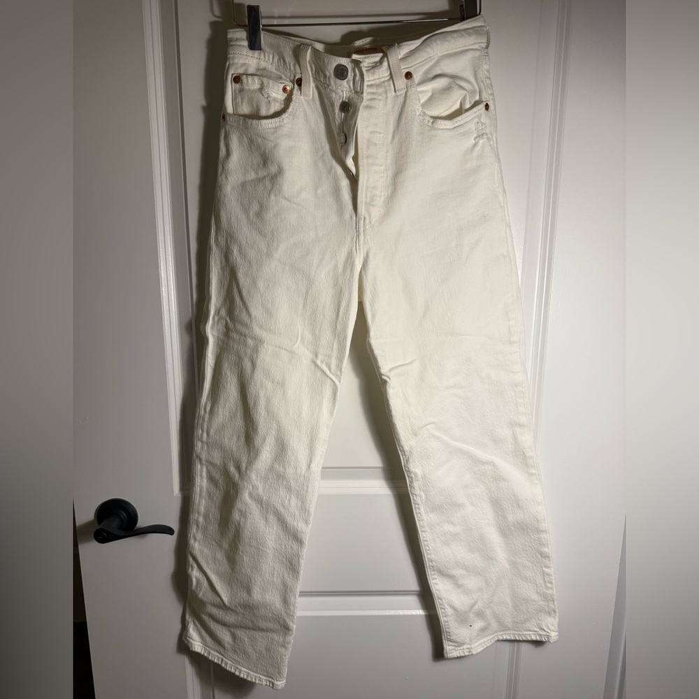 Levi's Women's Cream Straight Leg Jeans